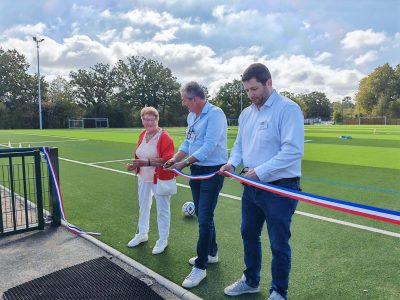 La mairie a inauguré son nouveau terrain synthétique